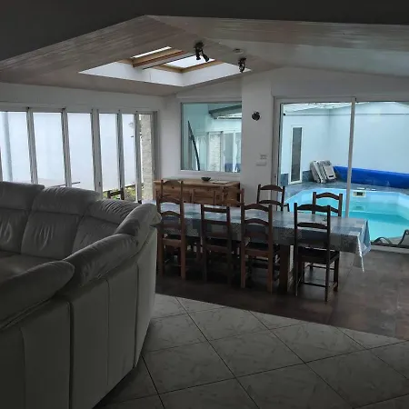 Le Clos Des Ajoncs ヴィラ *